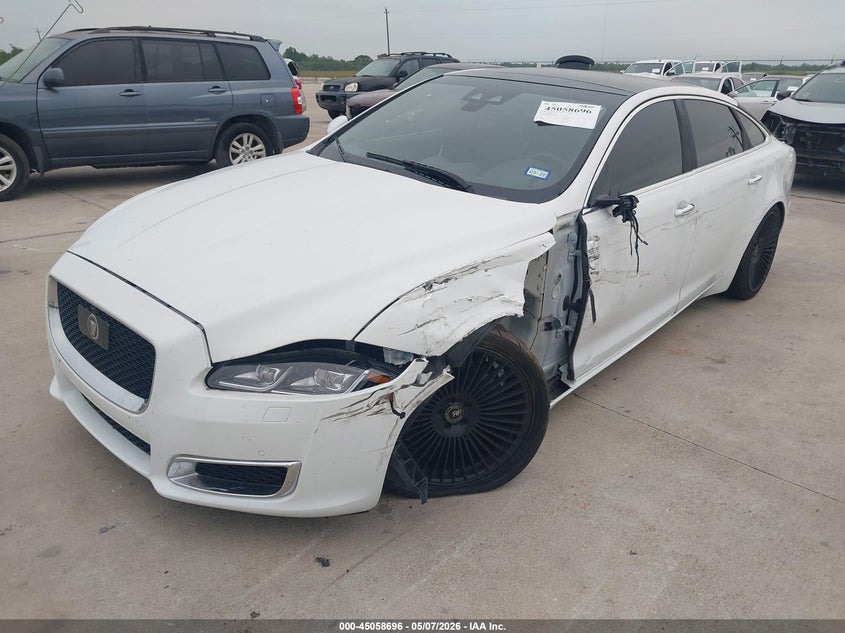 2019 Jaguar Xj VIN SAJWA2G7XK8W21645 IAAI salvage auction — LEFT FRONT, Original (Texas), sold $6,800 on 2026-07-09 (photo 2)