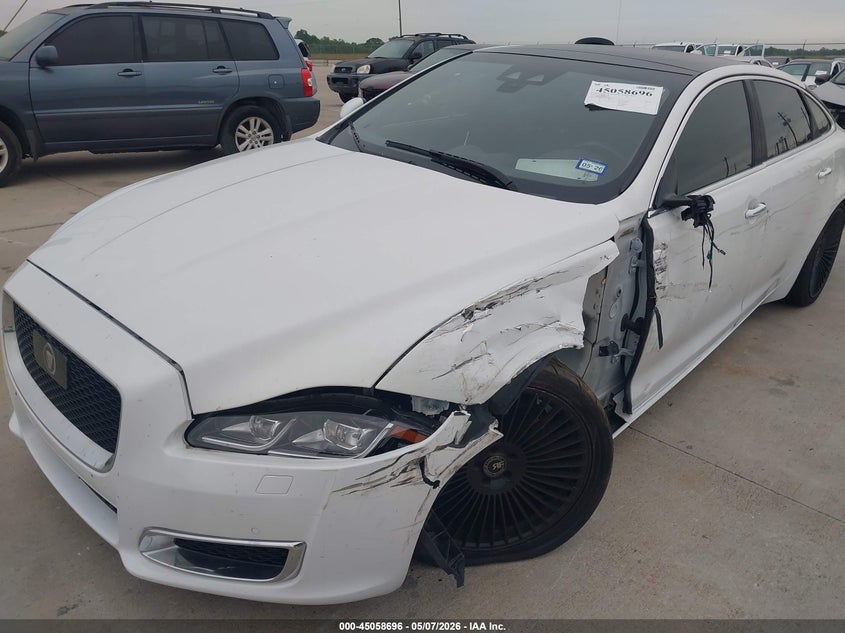 2019 Jaguar Xj VIN SAJWA2G7XK8W21645 IAAI salvage auction — LEFT FRONT, Original (Texas), sold $6,800 on 2026-07-09 (photo 6)