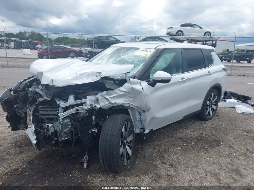 2025 Mitsubishi Outlander VIN JA4J4VA8XSZ022090 IAAI salvage auction — FRONT END, Salvage (South Carolina), sold $4,650 on 2026-07-15 (photo 2)