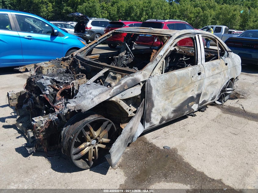 2014 Mercedes-benz C-klasse VIN WDDGF8AB3ER302631 IAAI salvage auction — TOTAL BURN, Junk (Missouri), sold $75 on 2026-07-15 (photo 2)