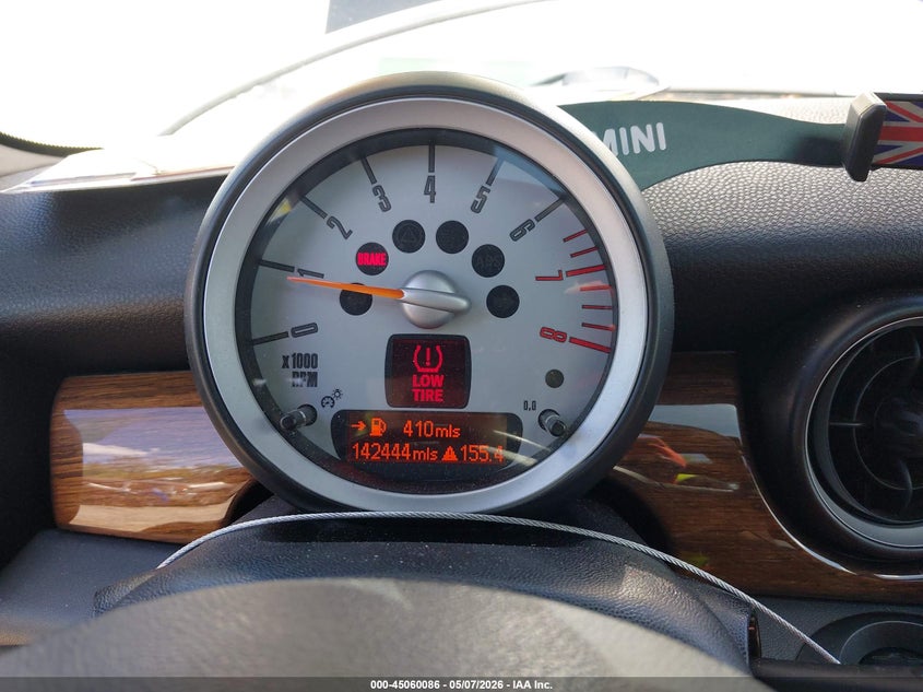 2008 Mini Cooper VIN WMWMF33508TU65409 IAAI salvage auction — NORMAL WEAR, Original (Ohio), sold $300 on 2026-07-14 (photo 7)