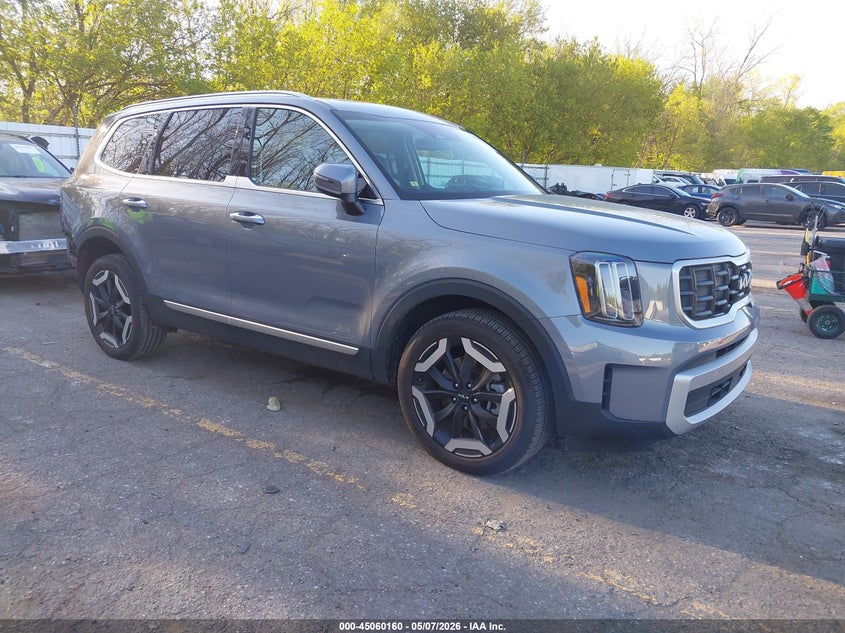 2025 Kia Telluride VIN 5XYP6DGC4SG655229 IAAI salvage auction — REAR END, Clear (Michigan), sold $16,500 on 2026-07-13 (photo 1)