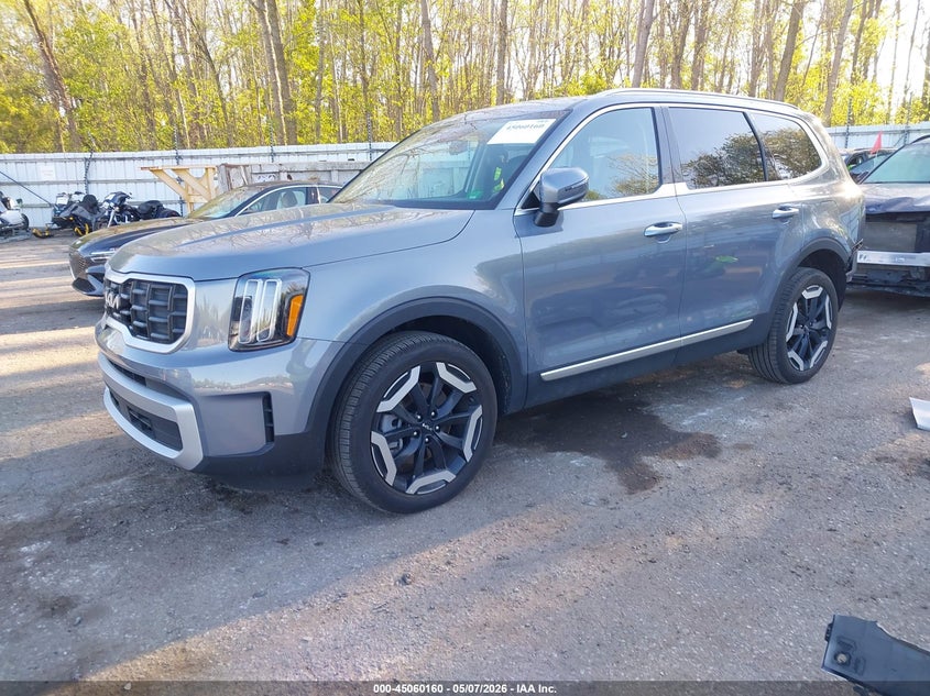 2025 Kia Telluride VIN 5XYP6DGC4SG655229 IAAI salvage auction — REAR END, Clear (Michigan), sold $16,500 on 2026-07-13 (photo 2)