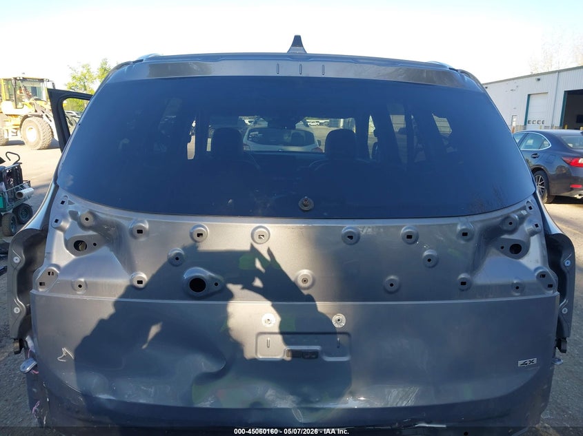 2025 Kia Telluride VIN 5XYP6DGC4SG655229 IAAI salvage auction — REAR END, Clear (Michigan), sold $16,500 on 2026-07-13 (photo 6)