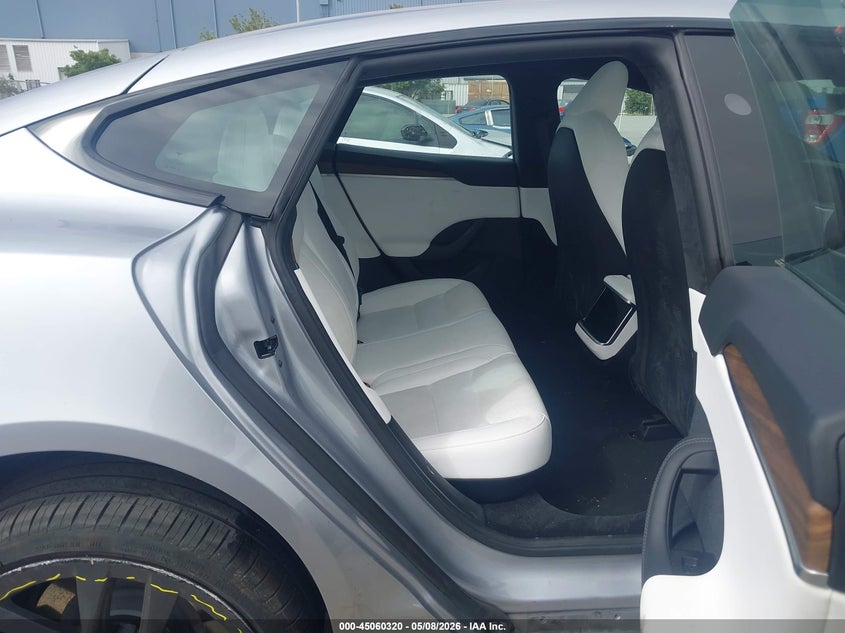 2024 Tesla Model s VIN 5YJSA1E53RF545219 IAAI salvage auction — RIGHT FRONT, Wait Title, sold $20,075 on 2026-08-31 (photo 8)
