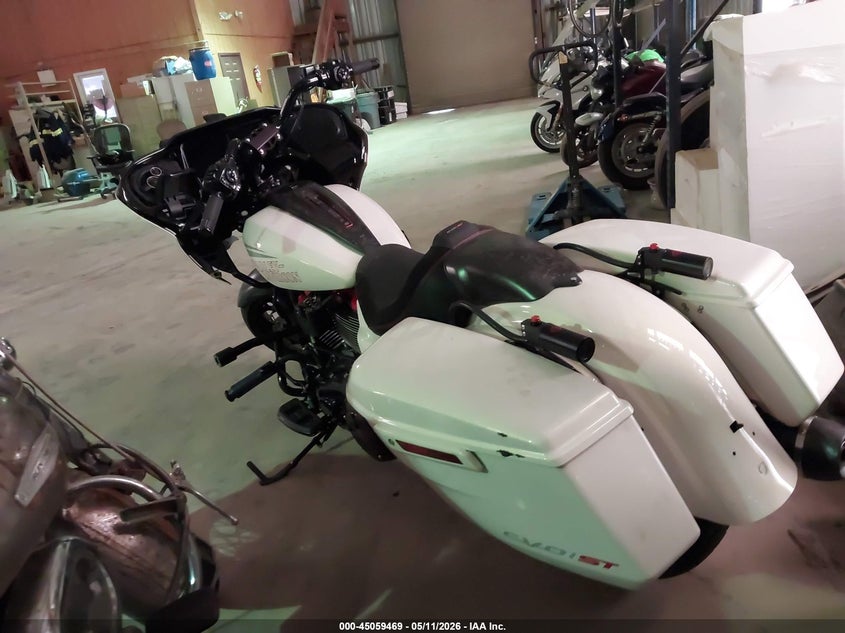 2024 Harley-davidson Fltrxstse VIN 1HD1TL816RB958926 IAAI salvage auction — FRONT END, Salvage (North Carolina), sold $15,050 on 2026-09-02 (photo 3)