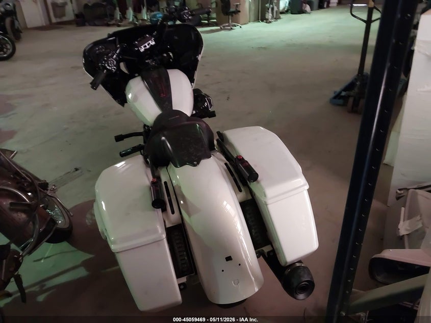 2024 Harley-davidson Fltrxstse VIN 1HD1TL816RB958926 IAAI salvage auction — FRONT END, Salvage (North Carolina), sold $15,050 on 2026-09-02 (photo 6)