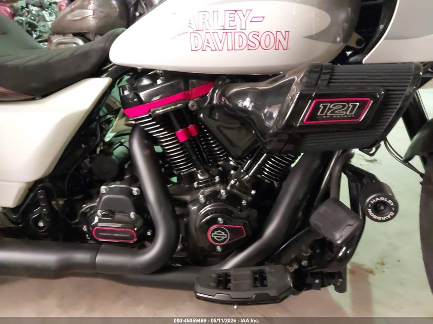 2024 Harley-davidson Fltrxstse VIN 1HD1TL816RB958926 IAAI salvage auction — FRONT END, Salvage (North Carolina), sold $15,050 on 2026-09-02 (photo 8)