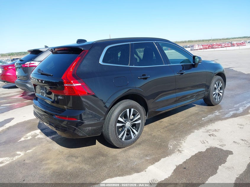 2023 Volvo Xc60 VIN YV4L12RK5P1379511 IAAI salvage auction — LEFT SIDE, Salvage Title, sold $9,600 on 2026-08-13 (photo 4)