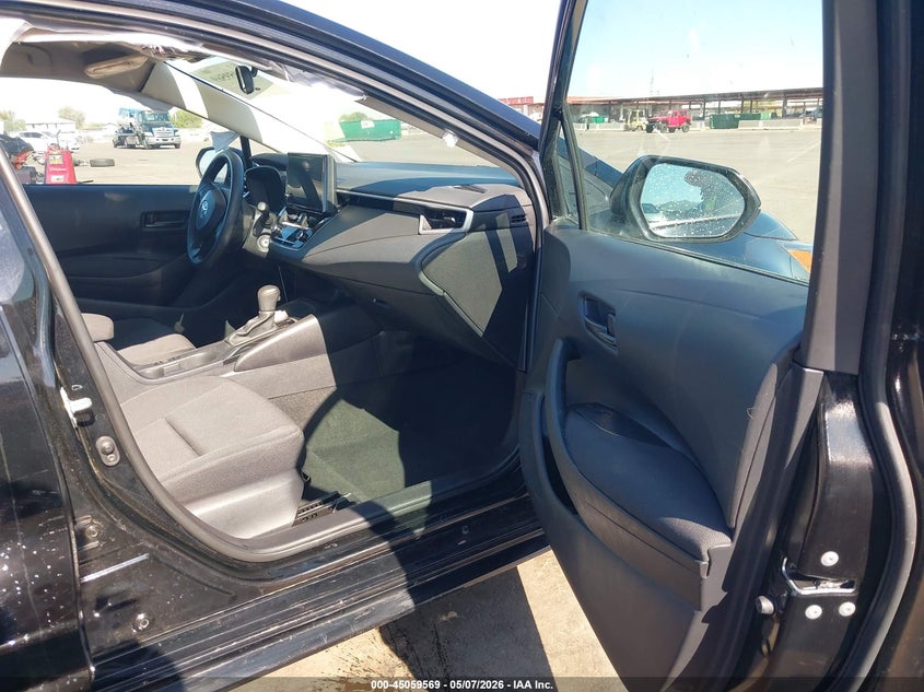 2025 Toyota Corolla VIN 5YFB4MDE3SP352539 IAAI salvage auction — SIDE, Salvage (California), sold $4,900 on 2026-07-28 (photo 5)
