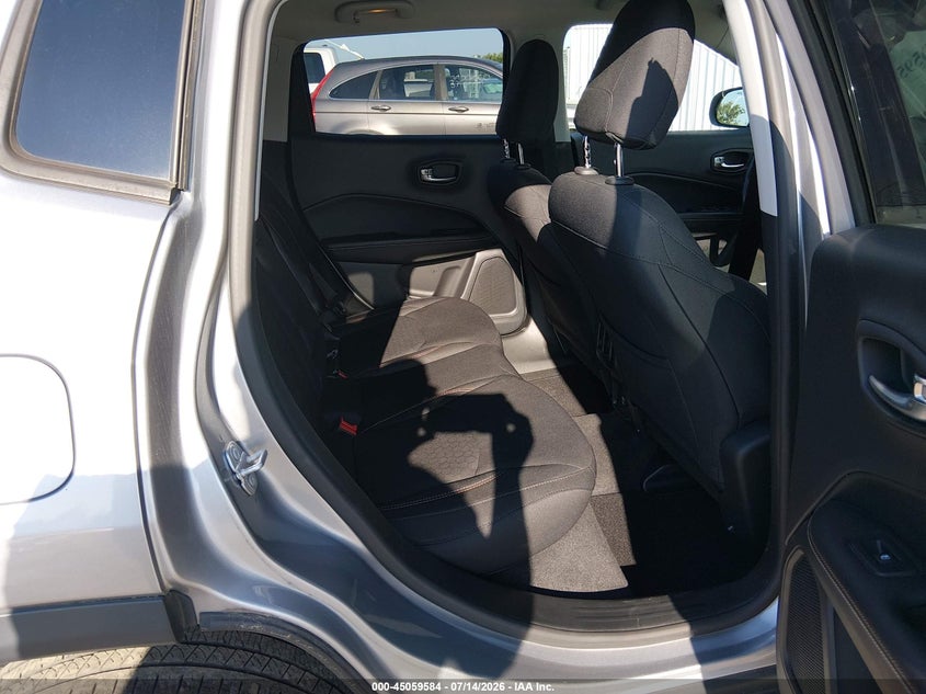 2018 Jeep Compass VIN 3C4NJDAB9JT334378 IAAI salvage auction — NORMAL WEAR, SF97 (Virginia), sold $10,775 on 2026-07-22 (photo 8)