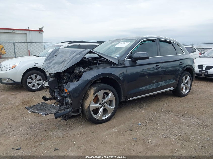 2021 Audi Q5 VIN WA1BAAFY0M2132320 IAAI salvage auction — RIGHT FRONT, Salvage (Texas), sold $5,250 on 2026-07-21 (photo 2)
