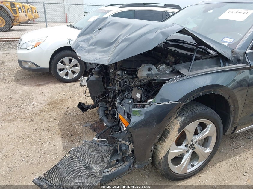 2021 Audi Q5 VIN WA1BAAFY0M2132320 IAAI salvage auction — RIGHT FRONT, Salvage (Texas), sold $5,250 on 2026-07-21 (photo 6)