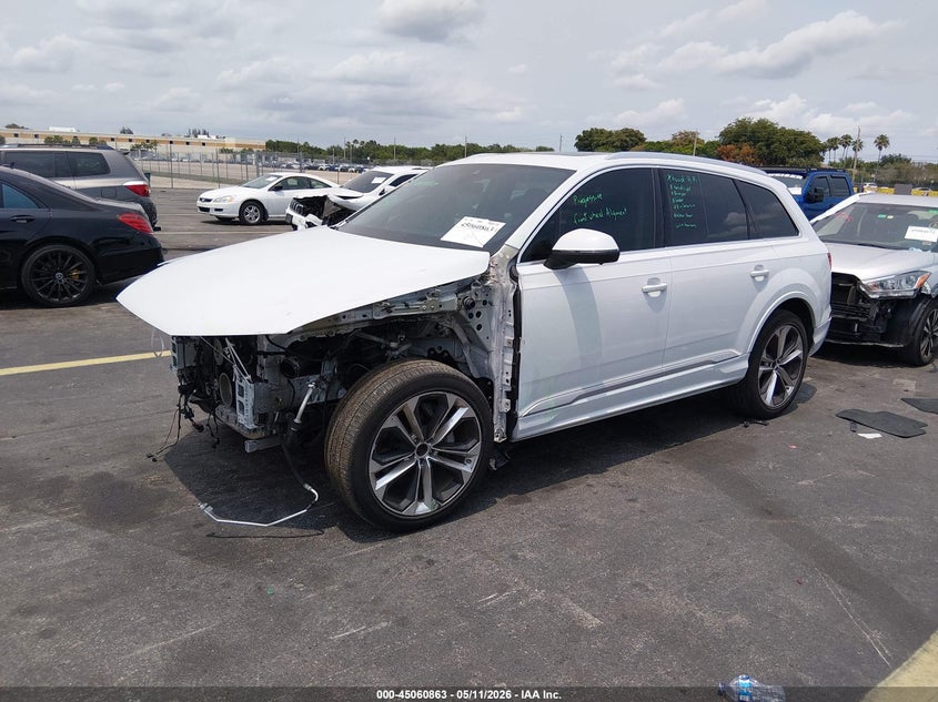 2023 Audi Q7 VIN WA1LXBF7XPD012985 IAAI salvage auction — FRONT END, Rebuildable (Florida), sold $18,700 on 2026-07-30 (photo 2)