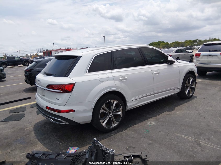 2023 Audi Q7 VIN WA1LXBF7XPD012985 IAAI salvage auction — FRONT END, Rebuildable (Florida), sold $18,700 on 2026-07-30 (photo 4)