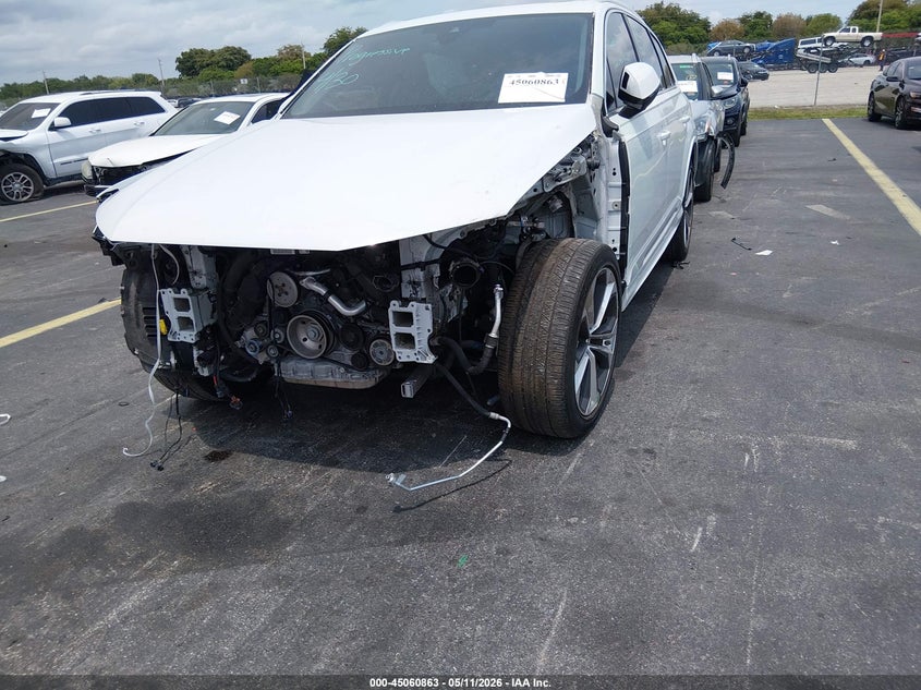 2023 Audi Q7 VIN WA1LXBF7XPD012985 IAAI salvage auction — FRONT END, Rebuildable (Florida), sold $18,700 on 2026-07-30 (photo 6)