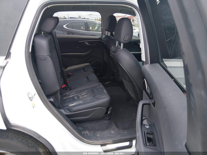 2023 Audi Q7 VIN WA1LXBF7XPD012985 IAAI salvage auction — FRONT END, Rebuildable (Florida), sold $18,700 on 2026-07-30 (photo 8)
