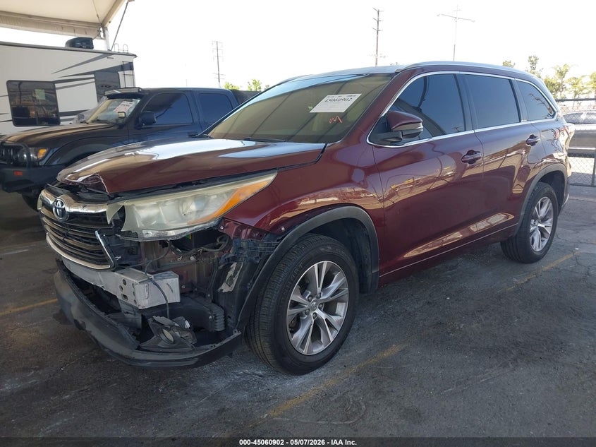 2015 Toyota Highlander VIN 5TDKKRFH6FS083895 IAAI salvage auction — FRONT END, Salvage (California), sold $7,200 on 2026-07-21 (photo 2)