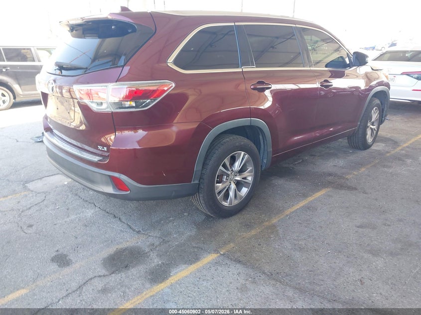 2015 Toyota Highlander VIN 5TDKKRFH6FS083895 IAAI salvage auction — FRONT END, Salvage (California), sold $7,200 on 2026-07-21 (photo 4)