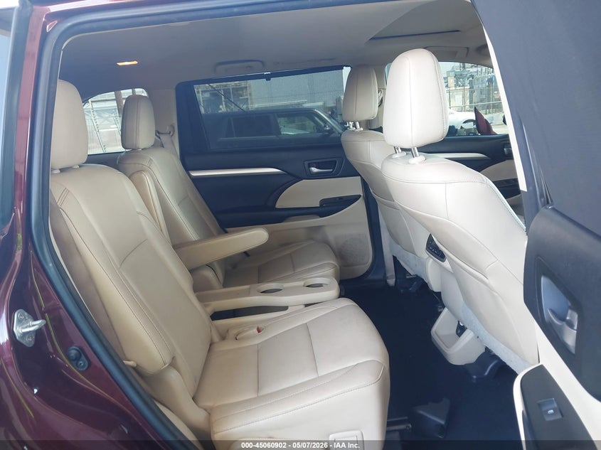 2015 Toyota Highlander VIN 5TDKKRFH6FS083895 IAAI salvage auction — FRONT END, Salvage (California), sold $7,200 on 2026-07-21 (photo 8)