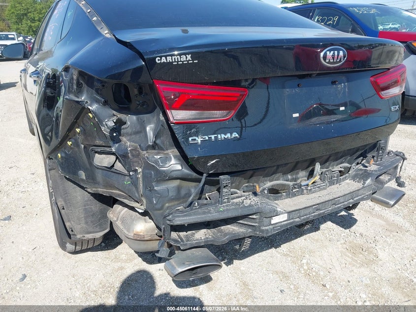 2019 Kia Optima VIN 5XXGU4L11KG372799 IAAI salvage auction — REAR END, Salvage (Indiana), sold $3,475 on 2026-07-07 (photo 6)