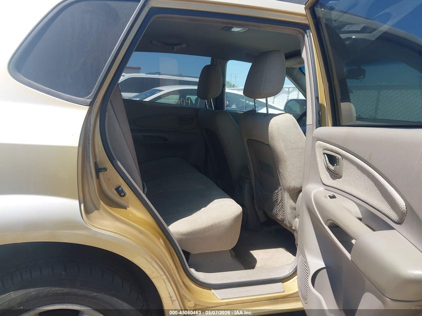 2005 Hyundai Tucson VIN KM8JM12B25U079504 IAAI salvage auction — NORMAL WEAR, Clear (Missouri), sold $275 on 2026-07-28 (photo 8)