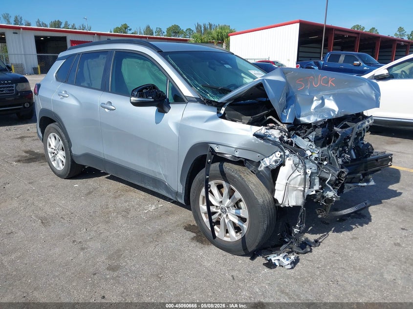 2022 Toyota Corolla cross VIN 7MUCAAAG3NV004243 IAAI salvage auction — FRONT END, Certificate Of Destruction (Florida), sold $3,100 on 2026-07-20 (photo 1)