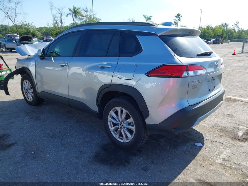 2022 Toyota Corolla cross VIN 7MUCAAAG3NV004243 IAAI salvage auction — FRONT END, Certificate Of Destruction (Florida), sold $3,100 on 2026-07-20 (photo 3)