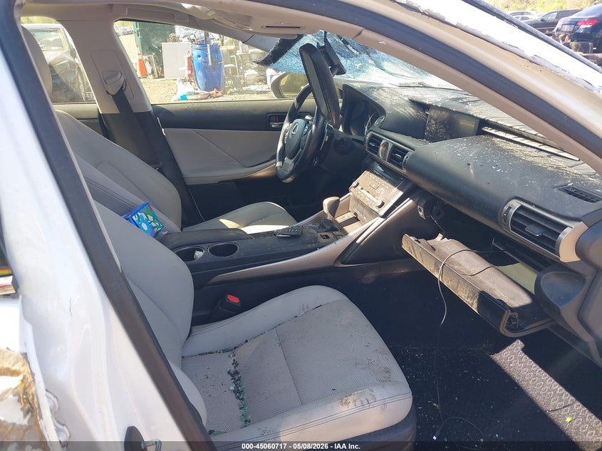 2014 Lexus Is VIN JTHCF1D28E5011639 IAAI salvage auction — ROLLOVER, Mv-907A (New York), sold $725 on 2026-07-14 (photo 5)