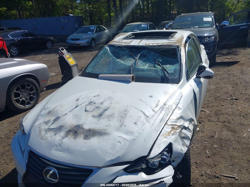 2014 Lexus Is VIN JTHCF1D28E5011639 IAAI salvage auction — ROLLOVER, Mv-907A (New York), sold $725 on 2026-07-14 (photo 6)