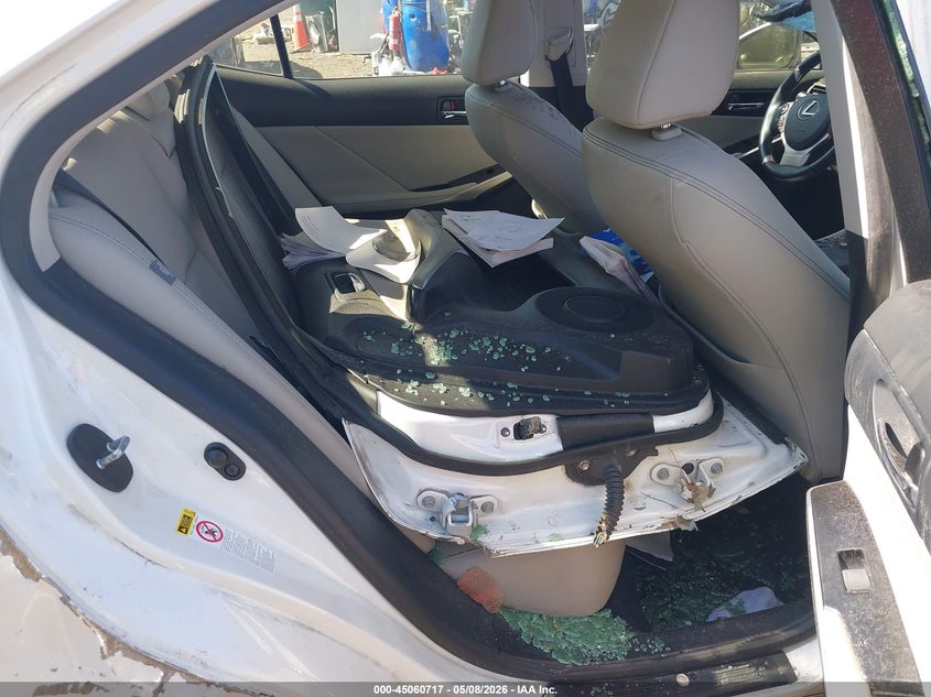 2014 Lexus Is VIN JTHCF1D28E5011639 IAAI salvage auction — ROLLOVER, Mv-907A (New York), sold $725 on 2026-07-14 (photo 8)