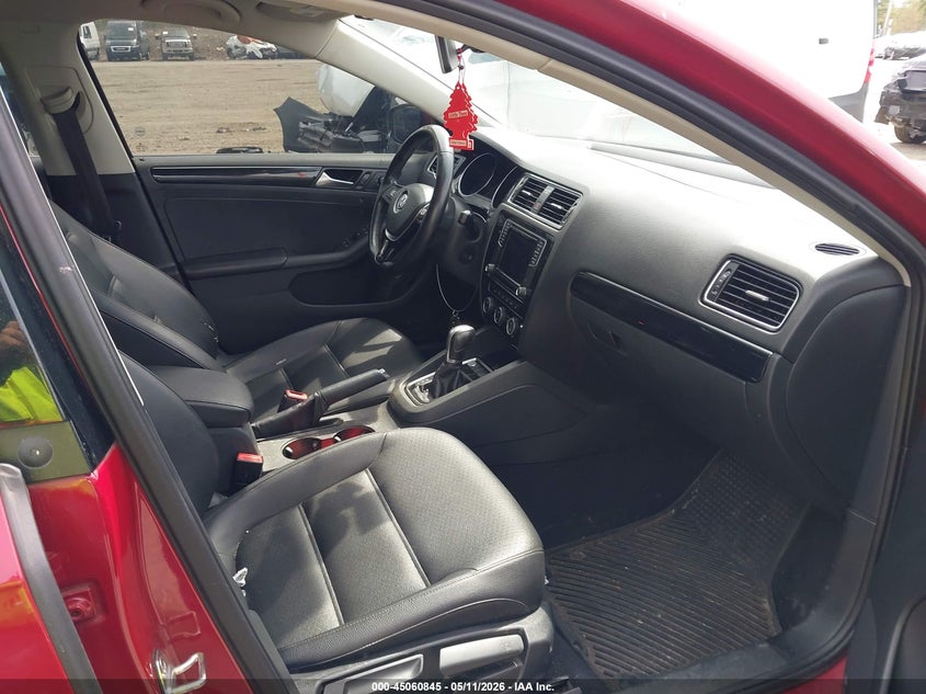 2017 Volkswagen Jetta VIN 3VWL17AJ4HM222914 IAAI salvage auction — FRONT END, Salvage (Massachusetts), sold $1,200 on 2026-07-18 (photo 5)