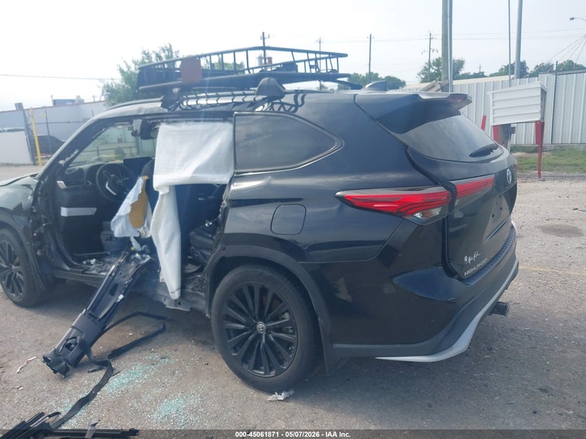 2023 Toyota Highlander VIN 5TDKDRAH2PS016875 IAAI salvage auction — SIDE, Salvage (Texas), sold $8,500 on 2026-07-31 (photo 3)