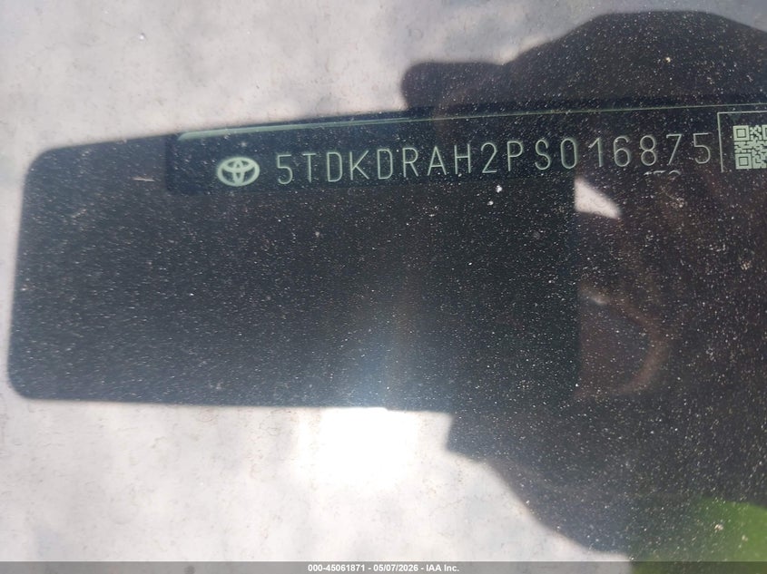 2023 Toyota Highlander VIN 5TDKDRAH2PS016875 IAAI salvage auction — SIDE, Salvage (Texas), sold $8,500 on 2026-07-31 (photo 9)