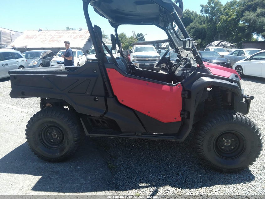 2016 Honda Sxs VIN 1HFVE04A0G4007582 IAAI salvage auction — NORMAL WEAR, Clear-Dealer Only (Idaho), sold $1,300 on 2026-07-12 (photo 8)