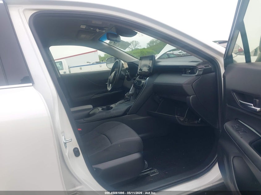 2022 Toyota Venza VIN JTEAAAAH7NJ092538 IAAI salvage auction — REAR END, Salvage - Greater Than 75% (Maryland), sold $5,900 on 2026-07-20 (photo 5)