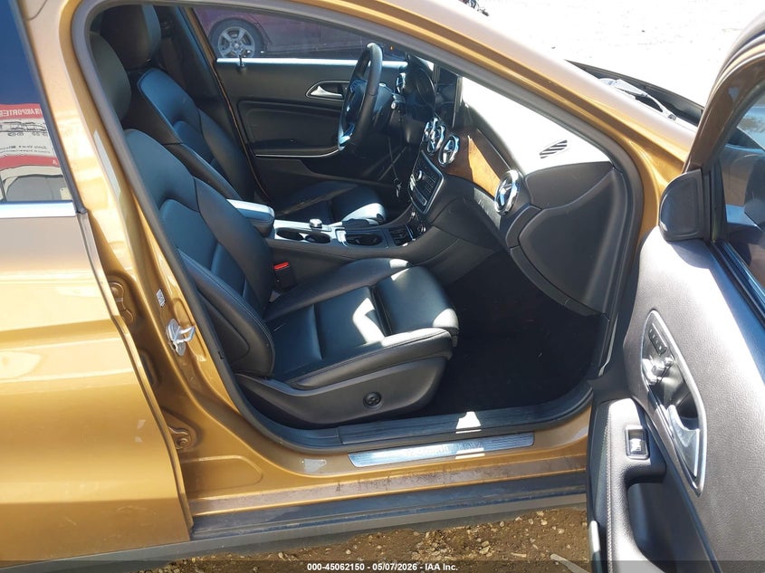 2018 Mercedes-benz Gla-klasse VIN WDCTG4GB5JJ409544 IAAI salvage auction — LEFT SIDE, Salvage (Pennsylvania), sold $3,250 on 2026-07-14 (photo 5)