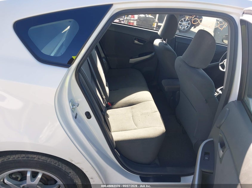 2011 Toyota Prius VIN JTDKN3DU4B0246299 IAAI salvage auction — FRONT END, Salvage (Indiana), sold $925 on 2026-07-10 (photo 8)