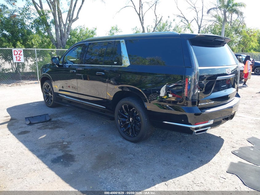 2025 Cadillac Escalade VIN 1GYS9LRL5SR330982 IAAI salvage auction — ENGINE BURN, Rebuildable (Florida), sold $59,750 on 2026-07-27 (photo 3)