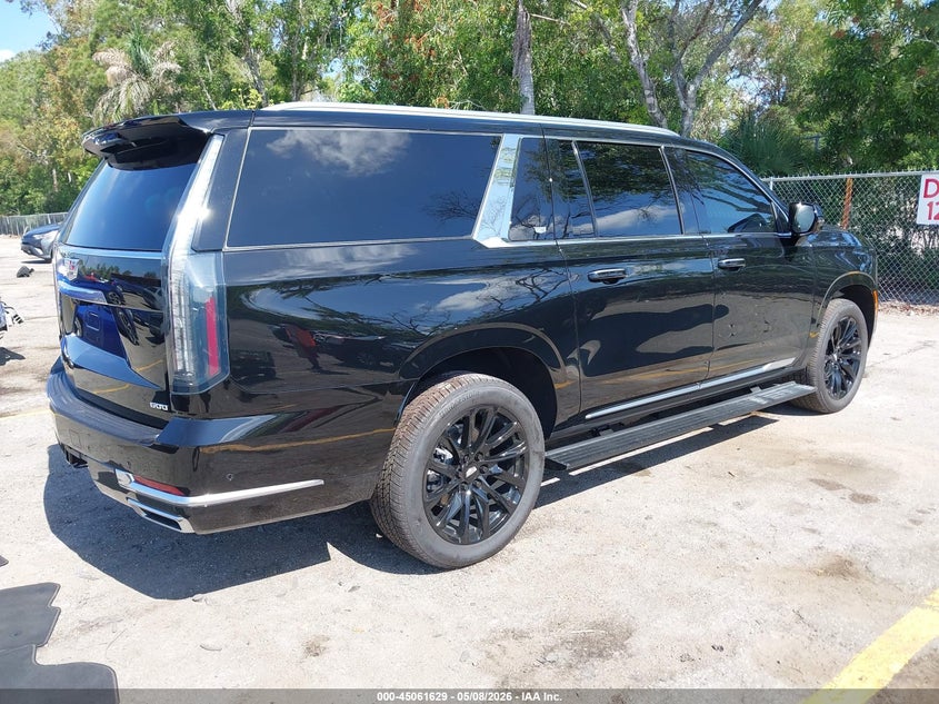 2025 Cadillac Escalade VIN 1GYS9LRL5SR330982 IAAI salvage auction — ENGINE BURN, Rebuildable (Florida), sold $59,750 on 2026-07-27 (photo 4)