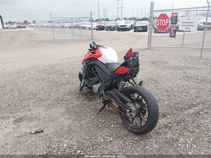 2025 Cf moto 300nk VIN LCEPDPL14S6001507 IAAI salvage auction — ALL OVER, Salvage (Louisiana), sold $50 on 2026-07-29 (photo 3)
