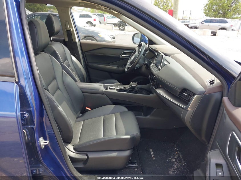 2021 Nissan Rogue VIN JN8AT3BB4MW218395 IAAI salvage auction — SIDE, Salvage (Illinois), sold $7,950 on 2026-07-14 (photo 5)
