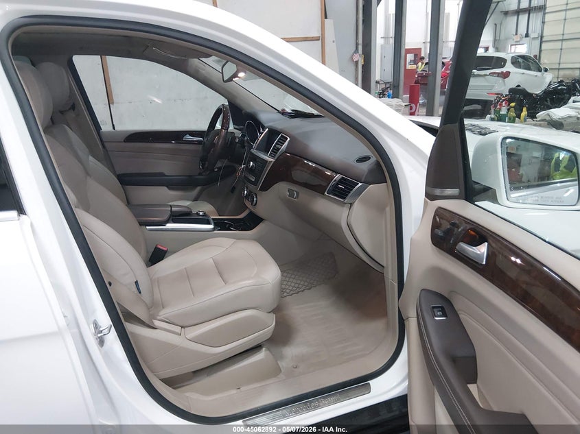 2015 Mercedes-benz M-klasse VIN 4JGDA5HB0FA455995 IAAI salvage auction — FRONT END, Salvage (Idaho), sold $4,200 on 2026-07-10 (photo 5)