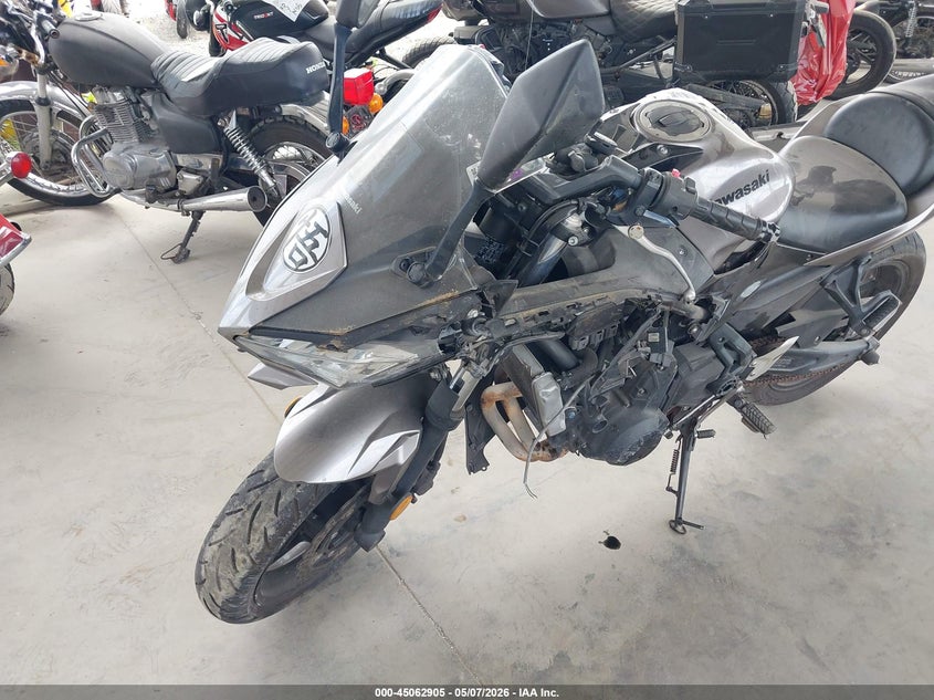 2021 Kawasaki Ninja VIN ML5EXEN11MDA26327 IAAI salvage auction — LEFT & RIGHT, Bill Of Sale (Washington), sold $1,150 on 2026-07-29 (photo 2)
