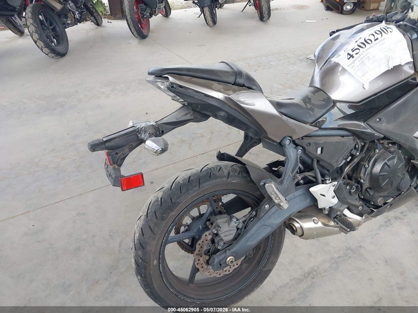 2021 Kawasaki Ninja VIN ML5EXEN11MDA26327 IAAI salvage auction — LEFT & RIGHT, Bill Of Sale (Washington), sold $1,150 on 2026-07-29 (photo 4)