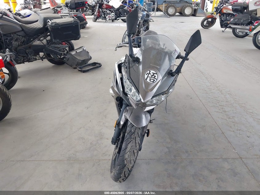 2021 Kawasaki Ninja VIN ML5EXEN11MDA26327 IAAI salvage auction — LEFT & RIGHT, Bill Of Sale (Washington), sold $1,150 on 2026-07-29 (photo 5)