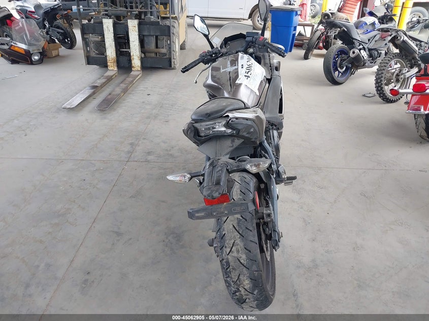 2021 Kawasaki Ninja VIN ML5EXEN11MDA26327 IAAI salvage auction — LEFT & RIGHT, Bill Of Sale (Washington), sold $1,150 on 2026-07-29 (photo 6)