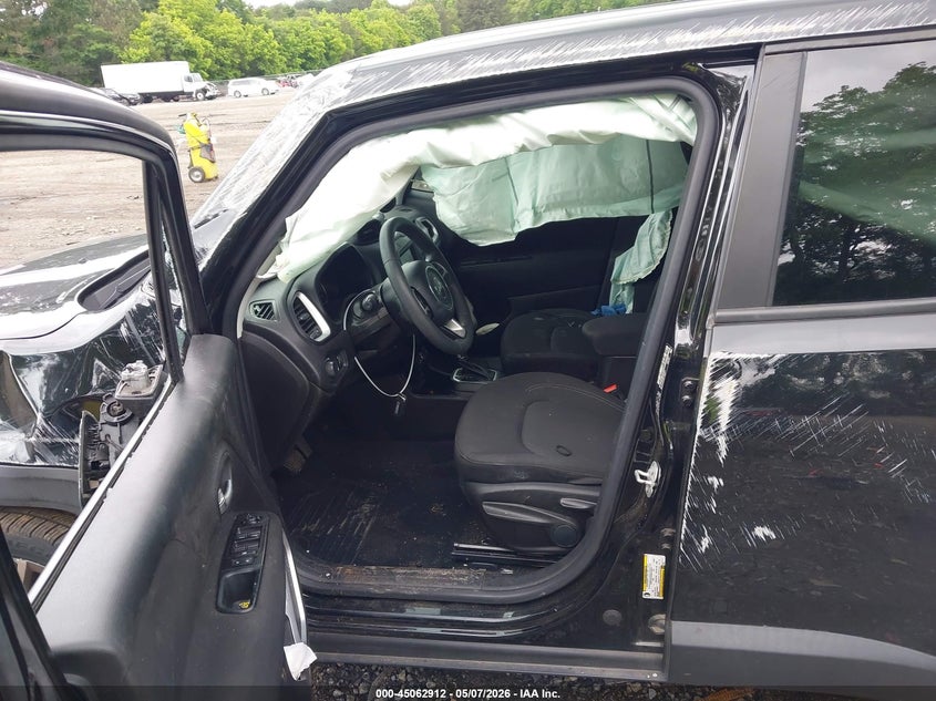 2020 Jeep Renegade VIN ZACNJAAB4LPL88404 IAAI salvage auction — LEFT & RIGHT, Salvage (Georgia), sold $25 on 2026-07-10 (photo 5)
