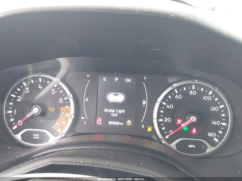 2020 Jeep Renegade VIN ZACNJAAB4LPL88404 IAAI salvage auction — LEFT & RIGHT, Salvage (Georgia), sold $25 on 2026-07-10 (photo 7)