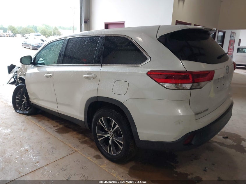 2019 Toyota Highlander VIN 5TDZZRFH2KS313615 IAAI salvage auction — FRONT END, Salvage (North Carolina), sold $3,400 on 2026-07-27 (photo 3)